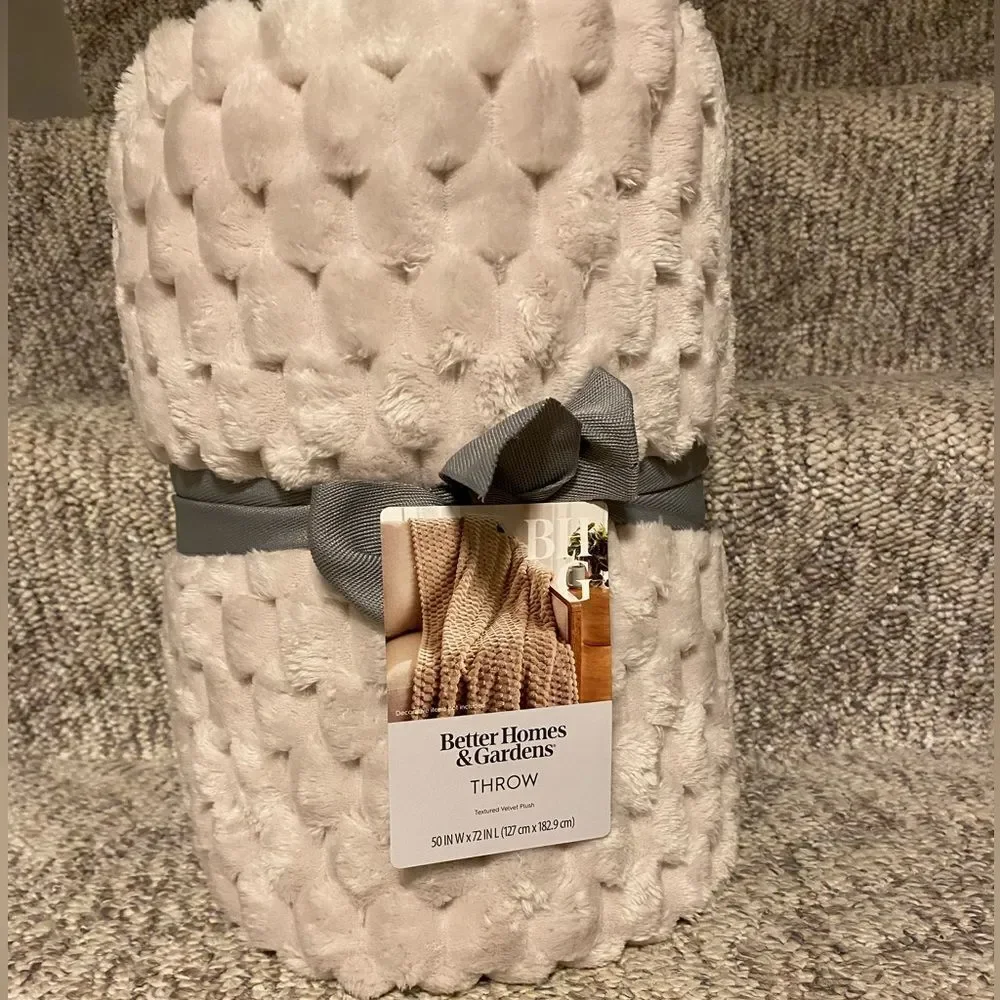 Better Homes and Gardens Papryus Beige Bubble Luxurious Throw Blanket